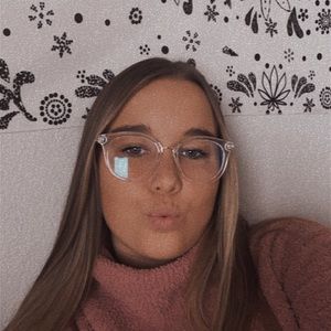 Meet your Posher, Makenna